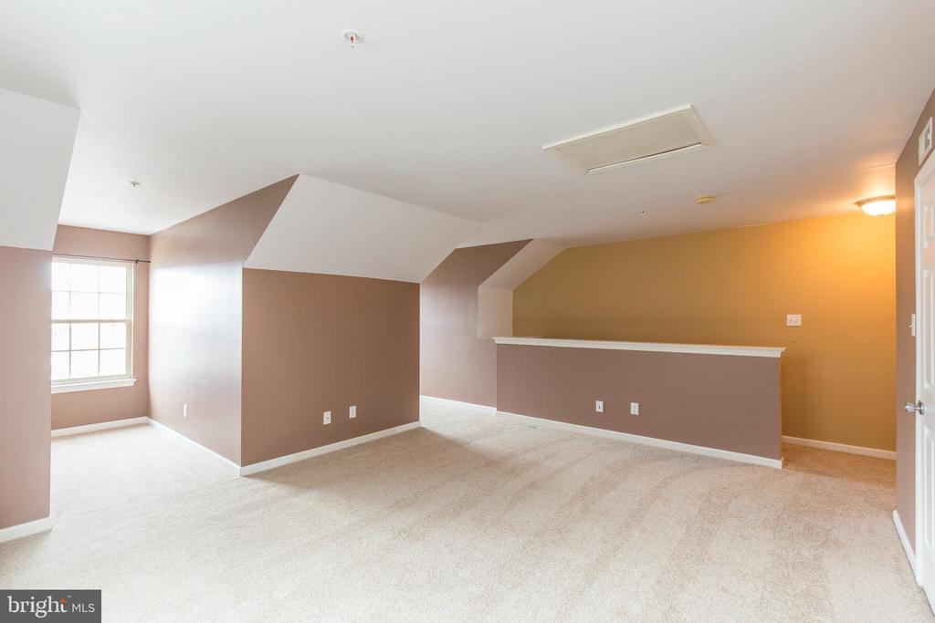 318 JEFFERSON AVENUE Unit: 22