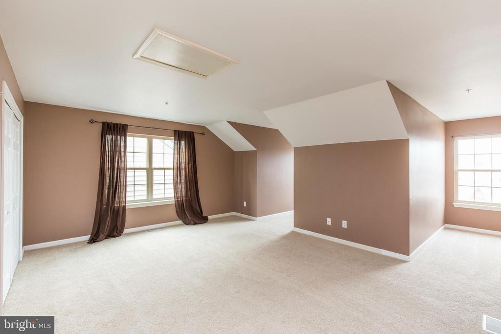 318 JEFFERSON AVENUE Unit: 22