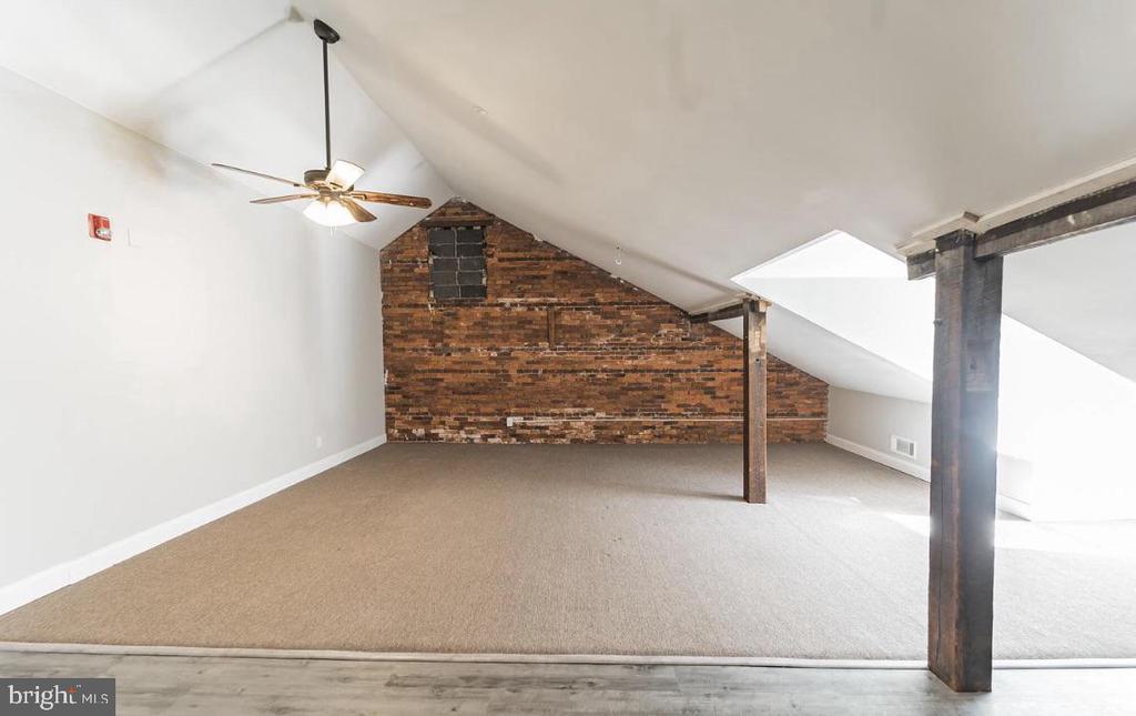 321 W GAY STREET