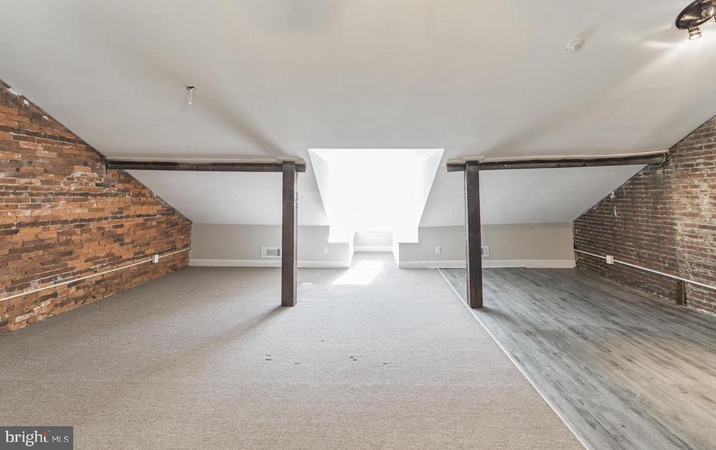 321 W GAY STREET