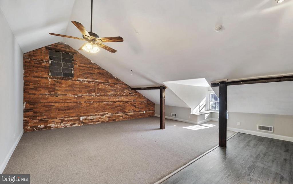 321 W GAY STREET