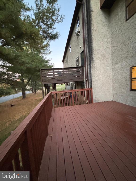 197 STIRLING COURT