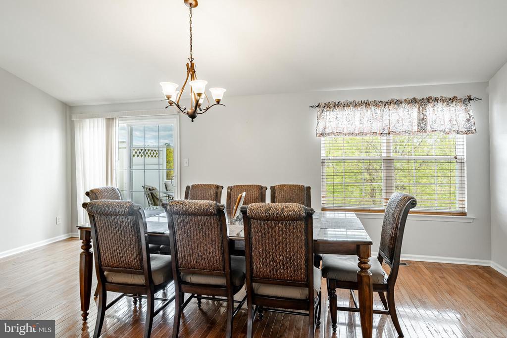 71 NARRAGANSETT LANE