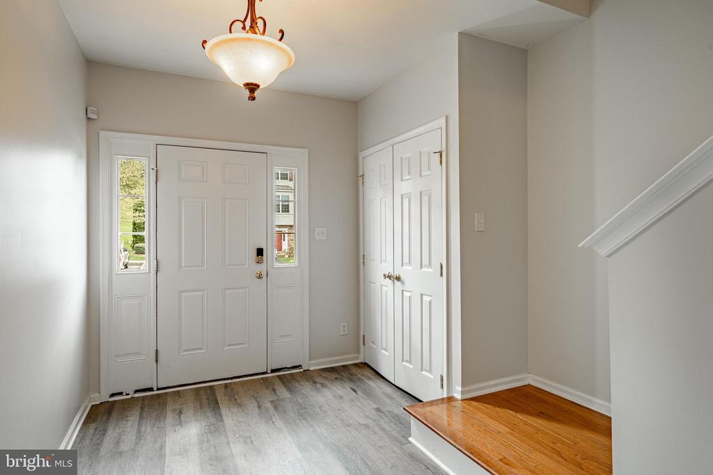 71 NARRAGANSETT LANE