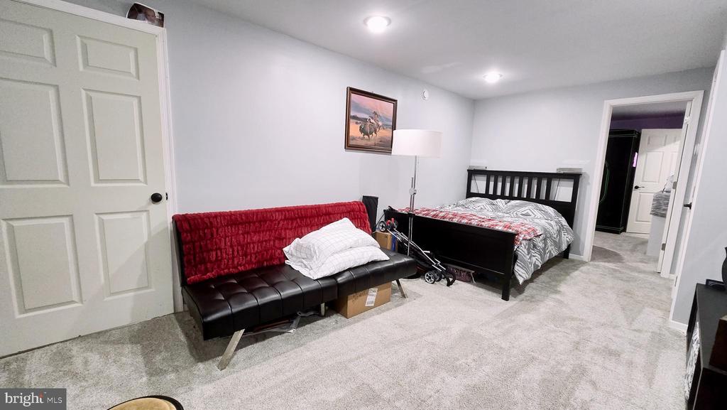 428 GAVIN DRIVE