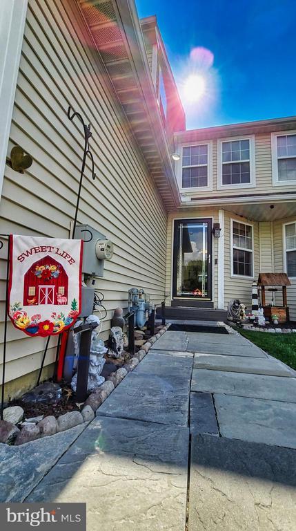 428 GAVIN DRIVE