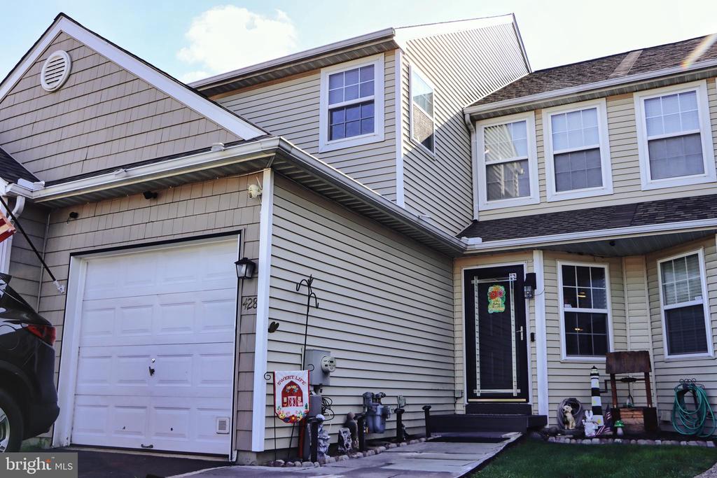 428 GAVIN DRIVE