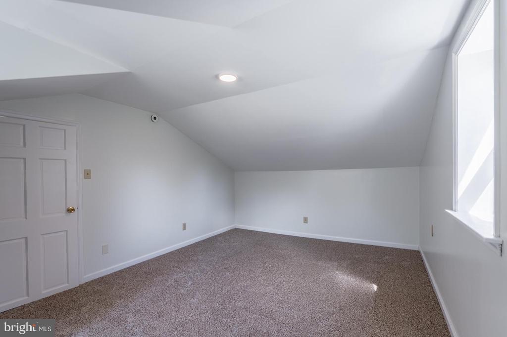 295 SWEDESFORD ROAD