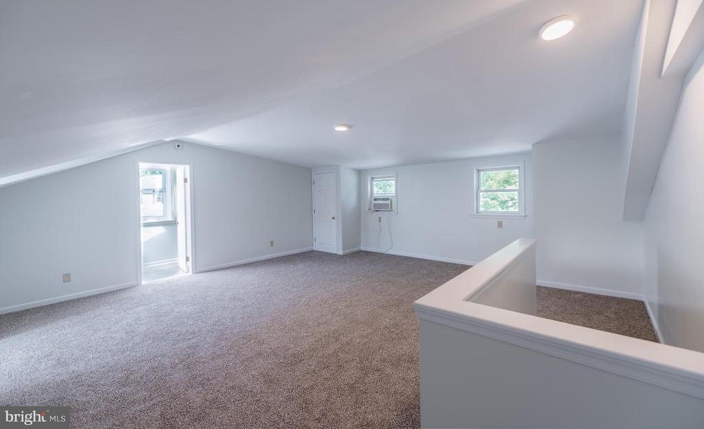 295 SWEDESFORD ROAD