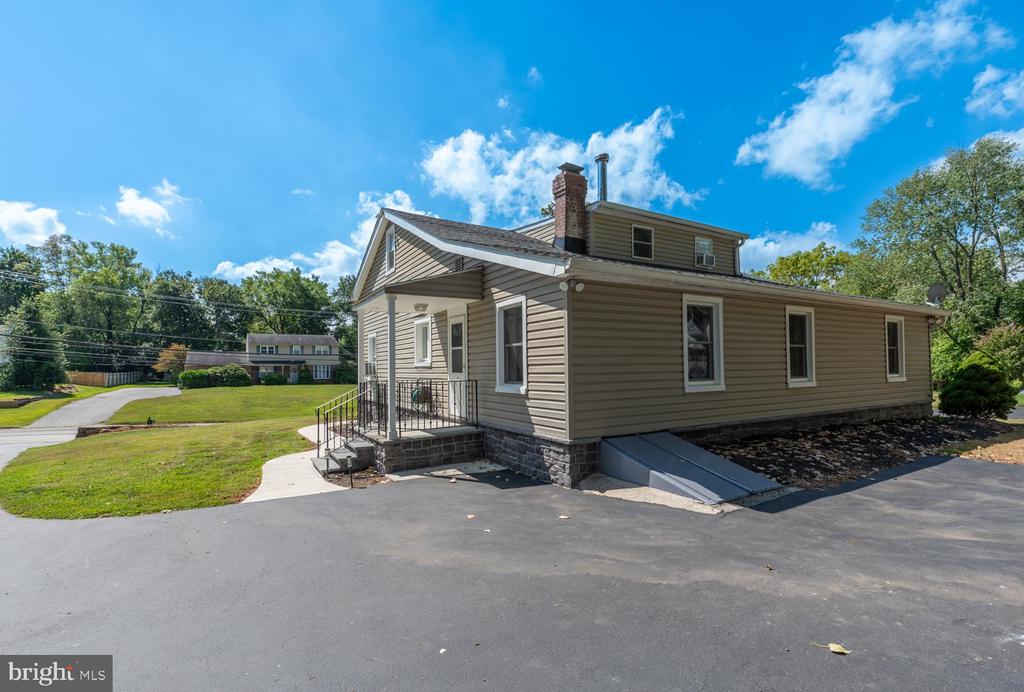 295 SWEDESFORD ROAD