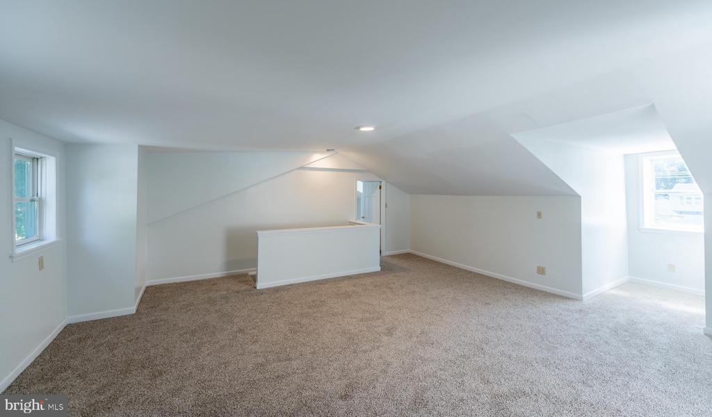 295 SWEDESFORD ROAD
