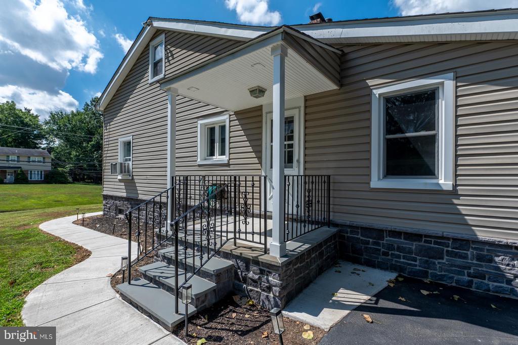 295 SWEDESFORD ROAD