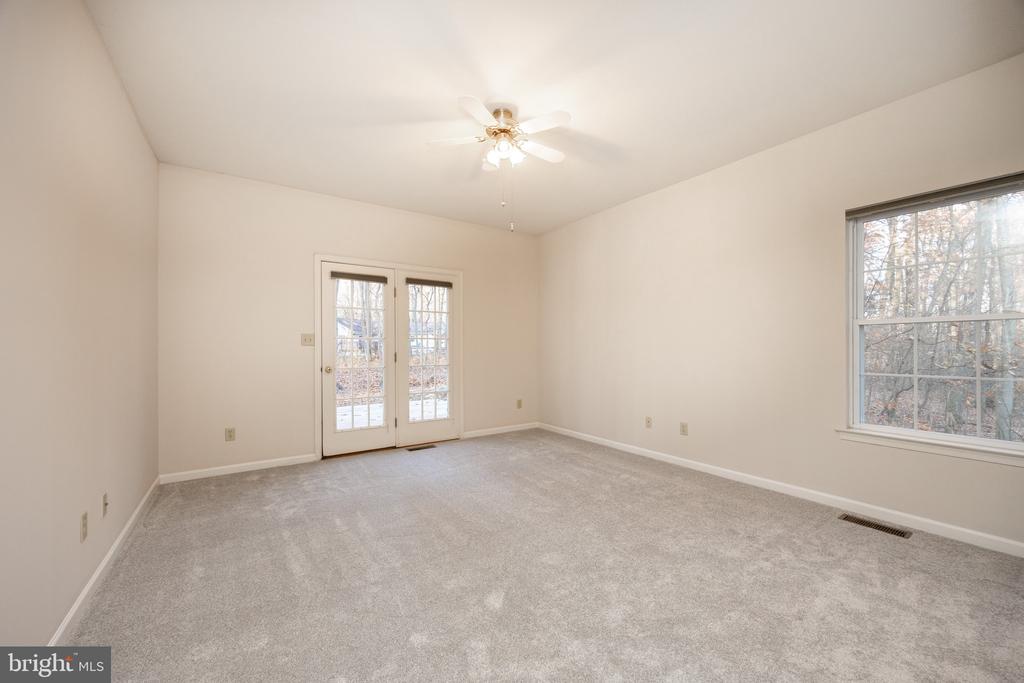 1425 TELEGRAPH ROAD