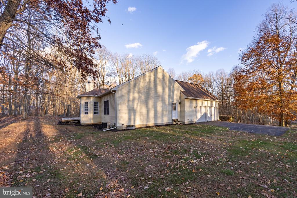 1425 TELEGRAPH ROAD