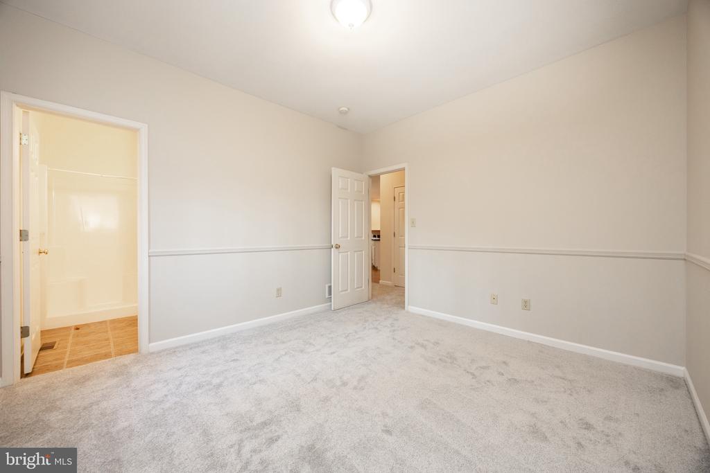 1425 TELEGRAPH ROAD