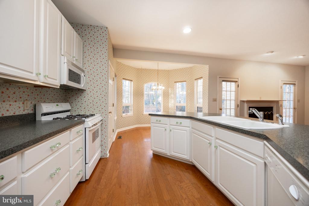 1425 TELEGRAPH ROAD