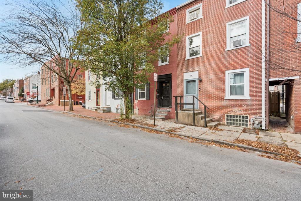 113 E MINER STREET