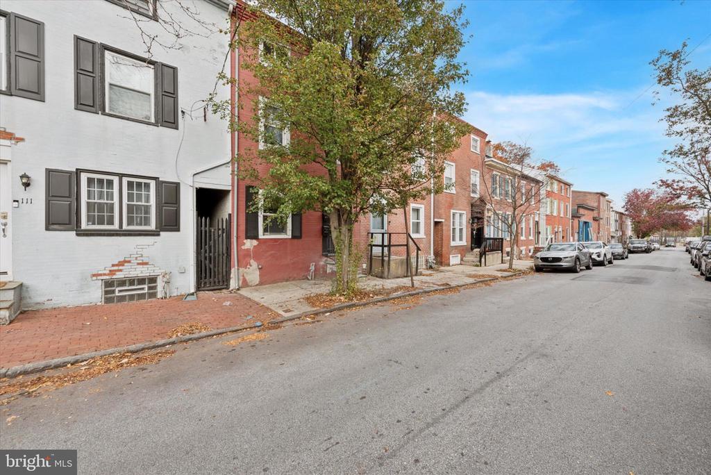 113 E MINER STREET
