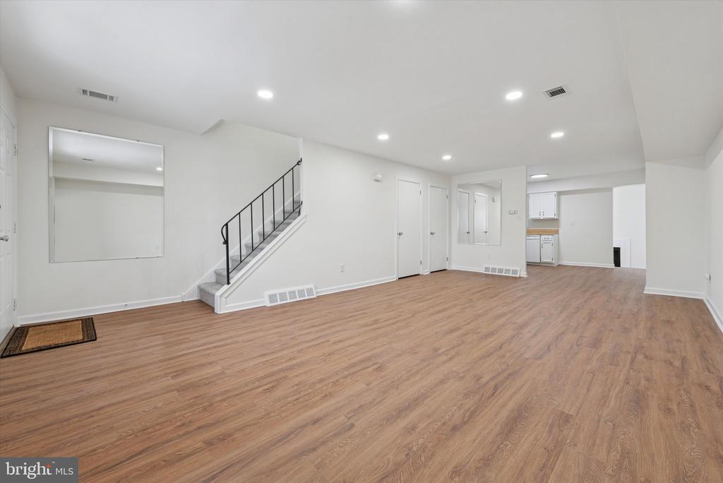 21 MARKEL ROAD