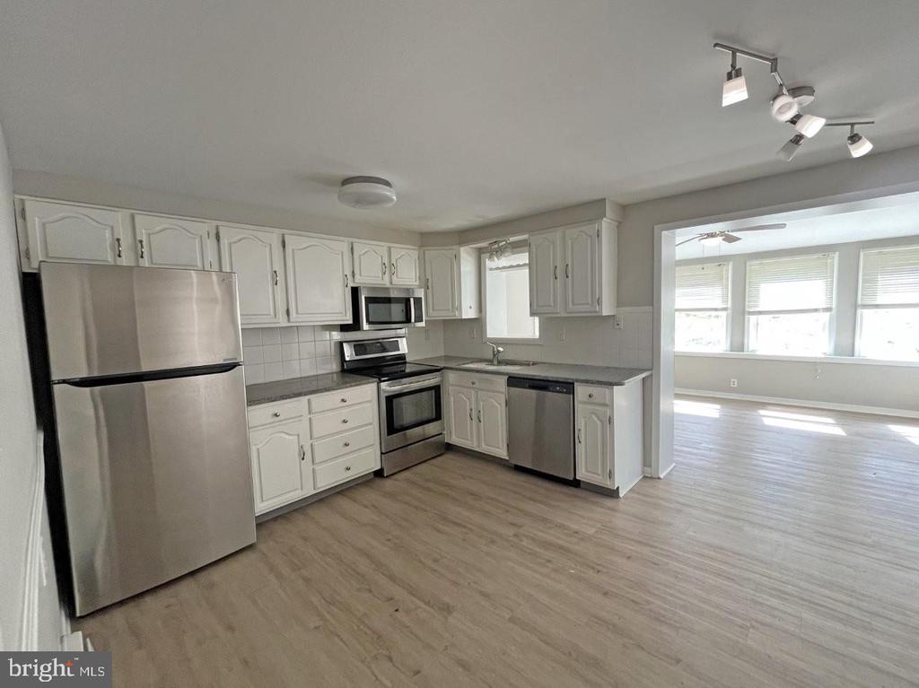 1526 TELEGRAPH ROAD