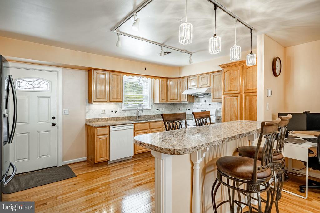 10 RICKMAR LANE