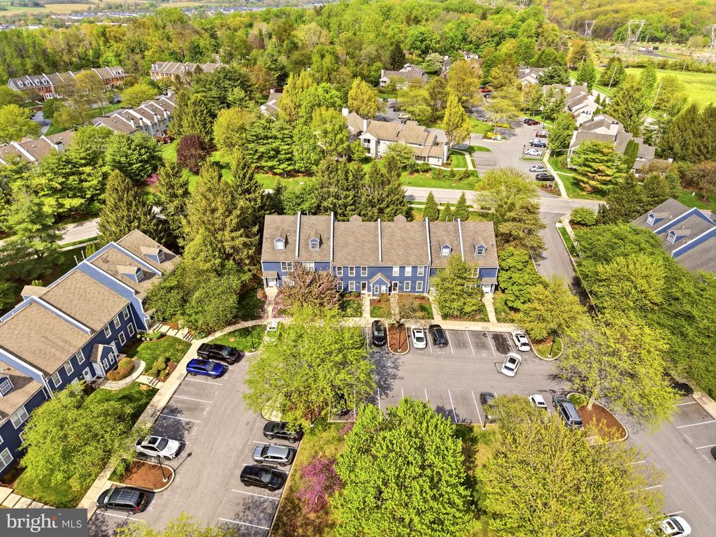 965 ROUNDHOUSE COURT