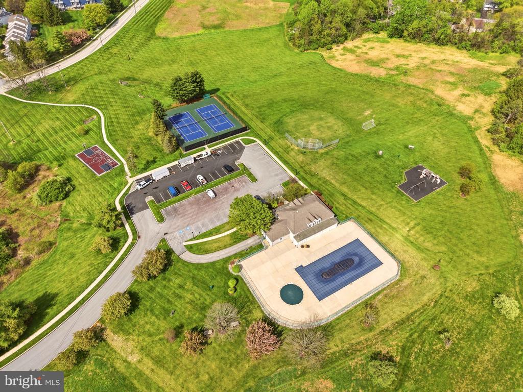 965 ROUNDHOUSE COURT