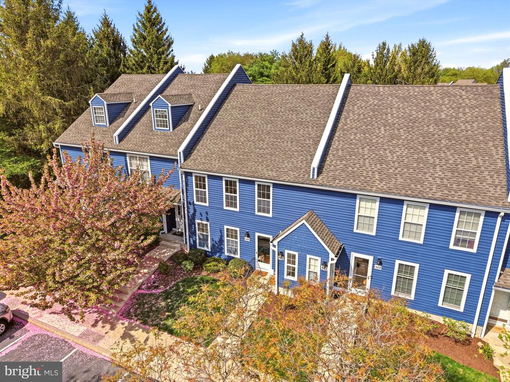 965 ROUNDHOUSE COURT