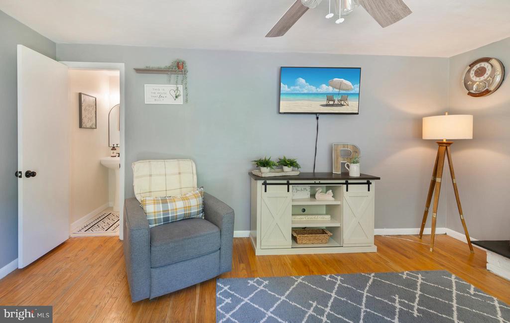 301 DULLES DRIVE