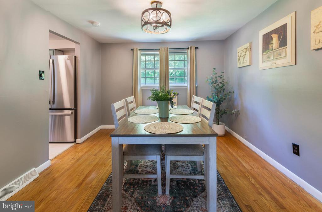 301 DULLES DRIVE