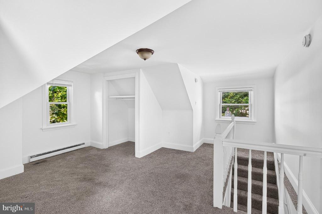 223 N NEW STREET