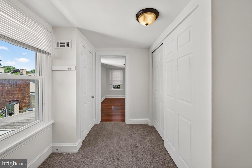 223 N NEW STREET