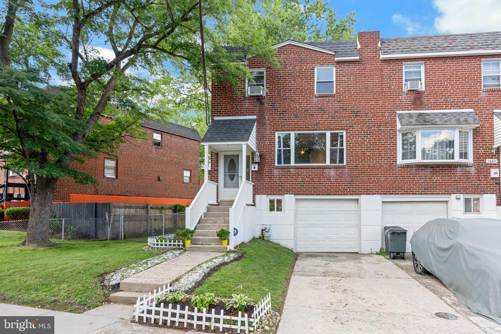 1681 POWELL ROAD