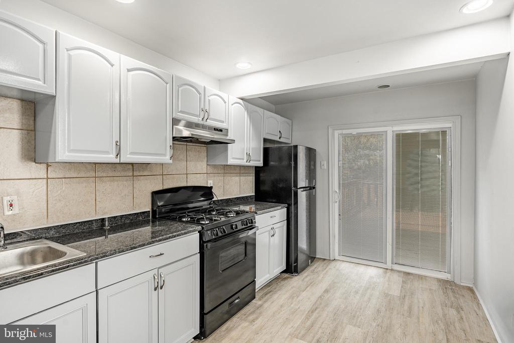 34 N KEYSTONE AVENUE