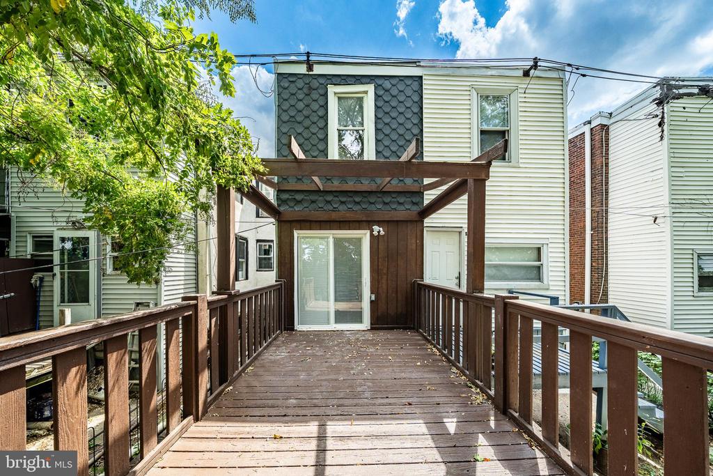 34 N KEYSTONE AVENUE