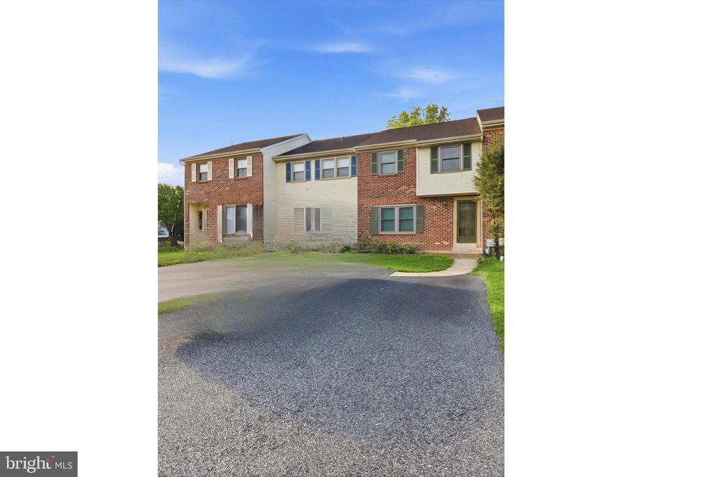 230 SULKY WAY
