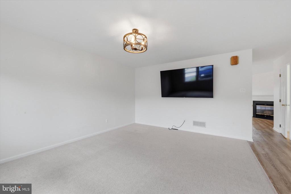 230 SULKY WAY