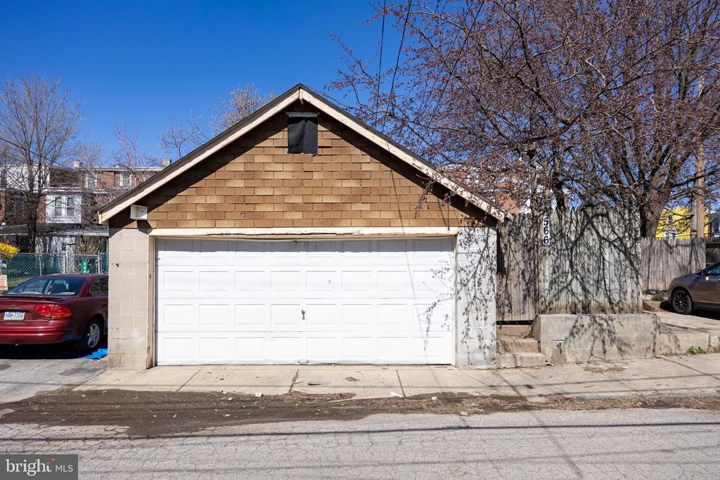 566 STANBRIDGE STREET