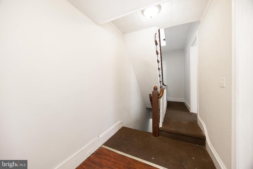 566 STANBRIDGE STREET
