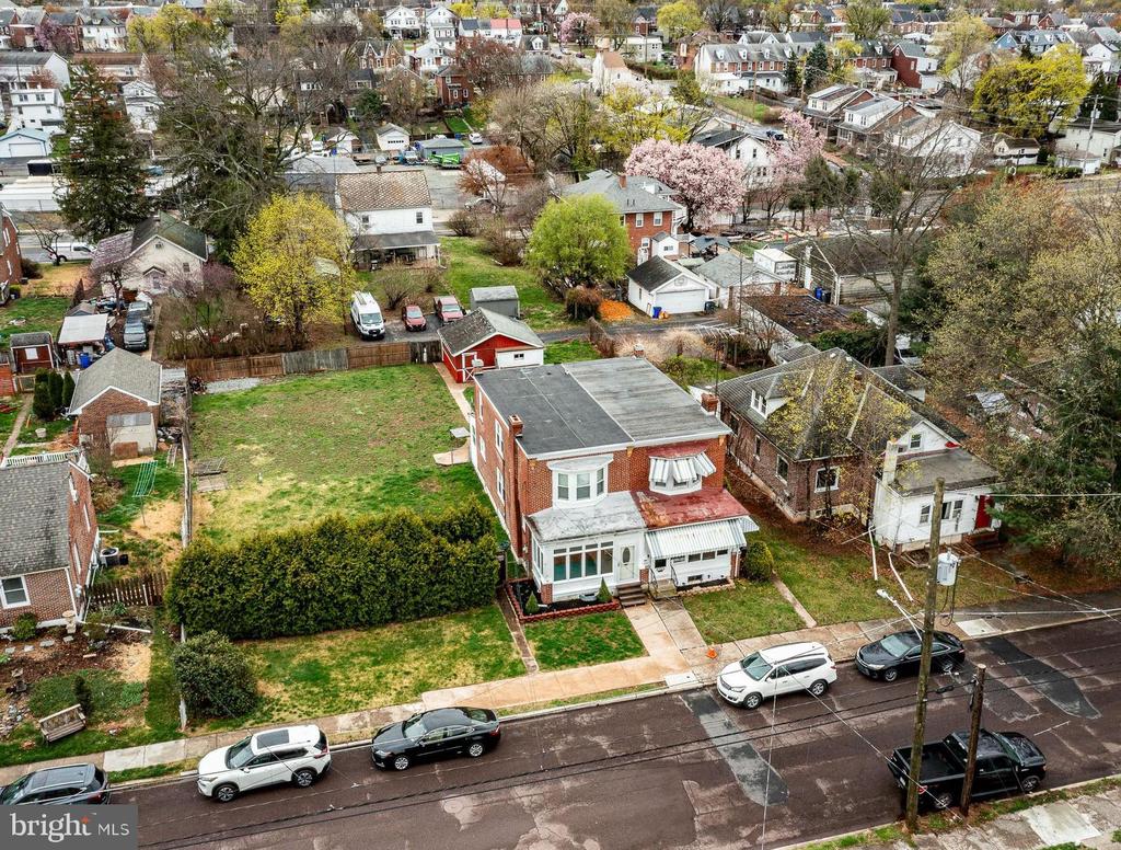 624 WILLOW STREET