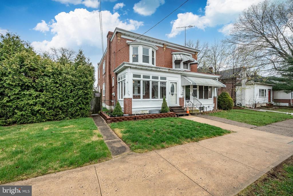 624 WILLOW STREET