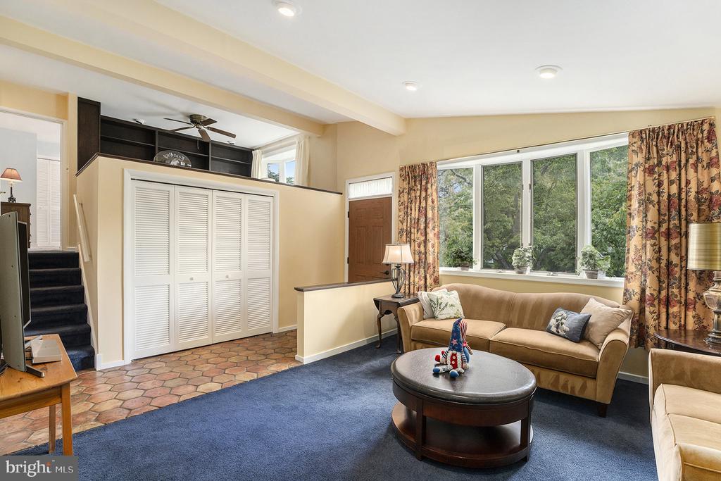 2108 SIERRA ROAD