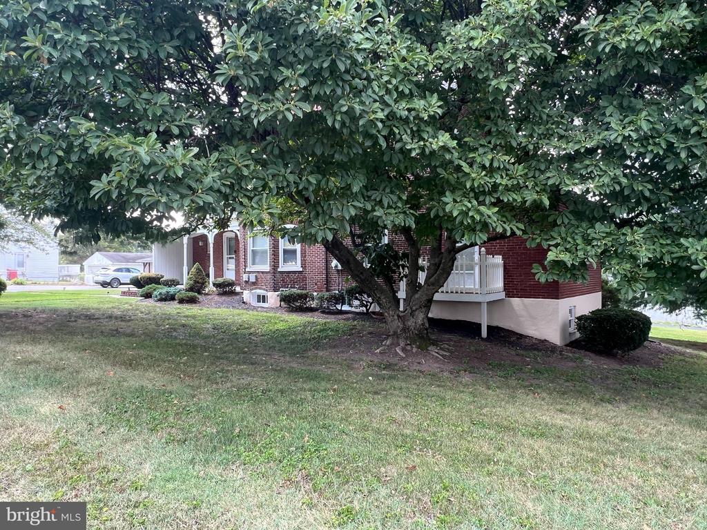 815 GROSSTOWN ROAD