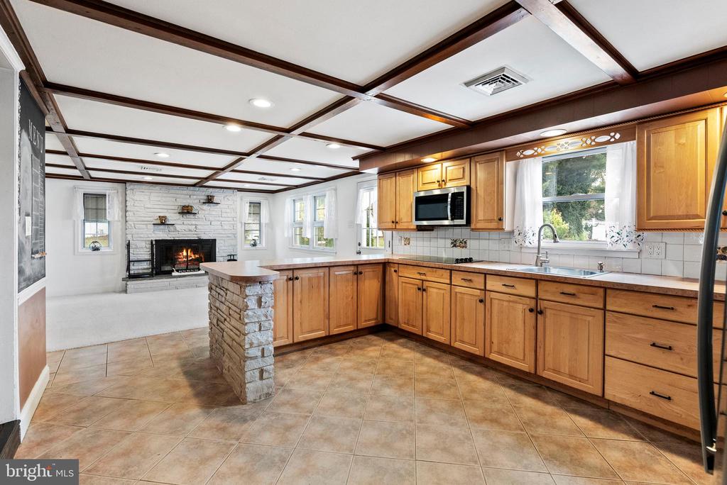 351 RIVERVIEW ROAD