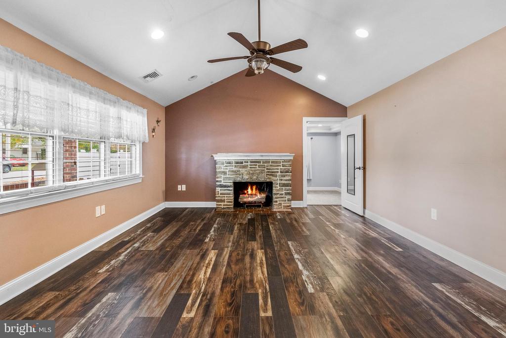 351 RIVERVIEW ROAD