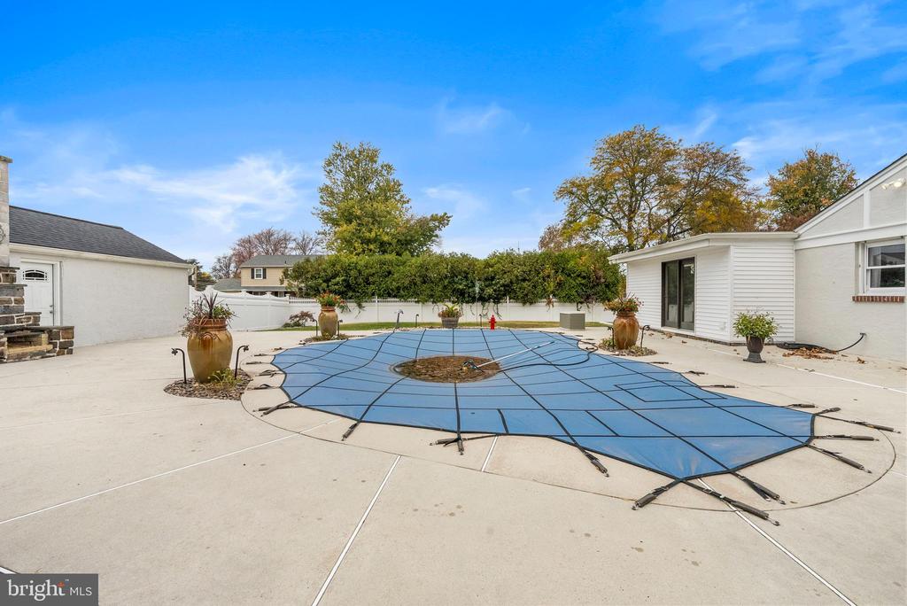 351 RIVERVIEW ROAD