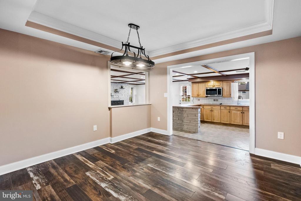 351 RIVERVIEW ROAD