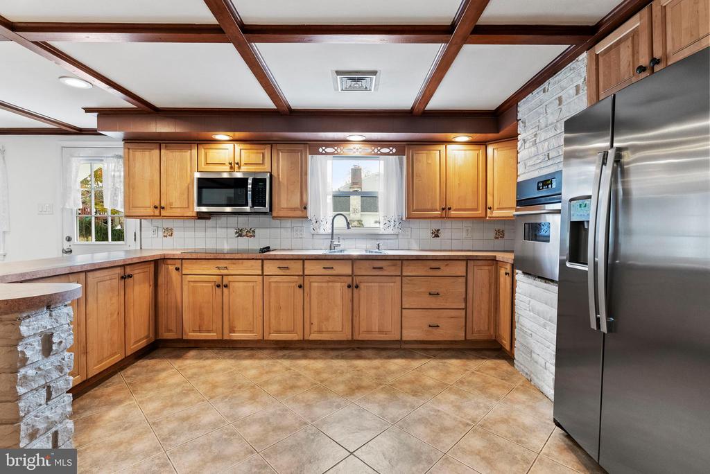 351 RIVERVIEW ROAD