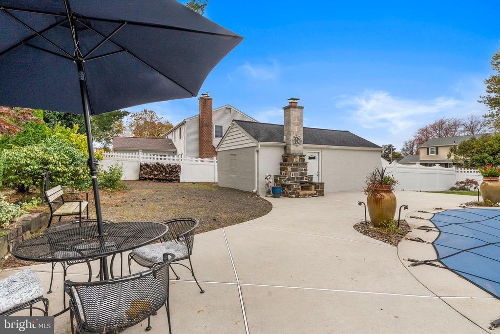 351 RIVERVIEW ROAD
