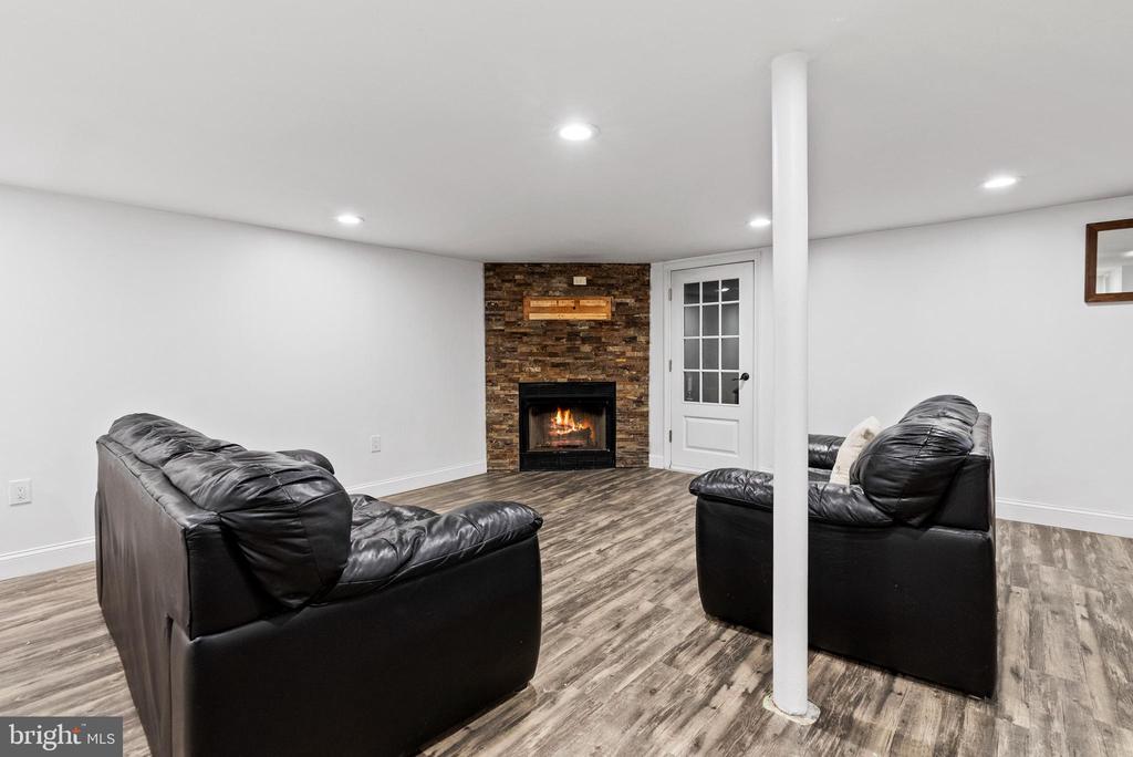 351 RIVERVIEW ROAD